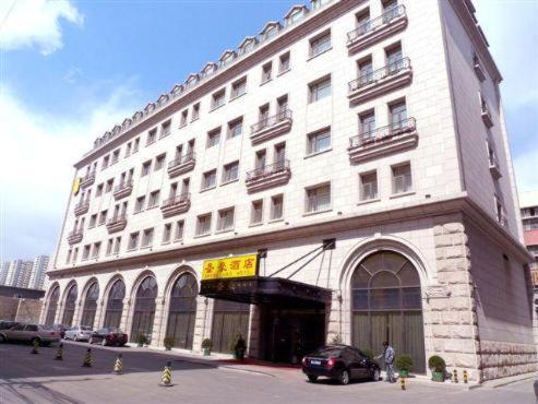 Hotel Express Shangdi By Ihg L Next To Yuanmingyuan Park & Subway & Qinghe Railway Station & Sport L Taxi 15 Minutes To Summer Palace & & Tsinghua L 20 Minutes To Badaling Great By Ra 4*