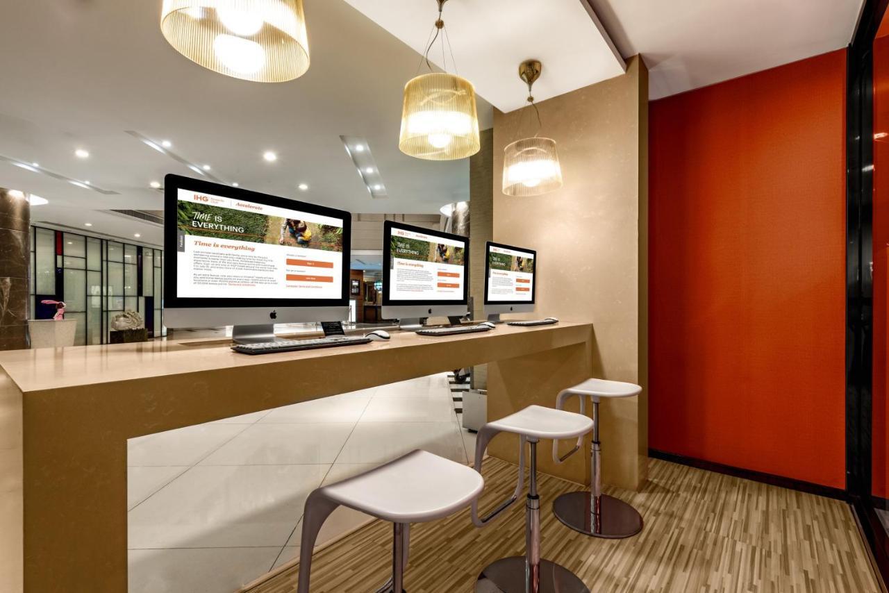 Express Shangdi By Ihg L Next To Yuanmingyuan Park & Subway & Qinghe Railway Station & Sport L Taxi 15 Minutes To Summer Palace & & Tsinghua L 20 Minutes To Badaling Great By Ra 4* Pequim